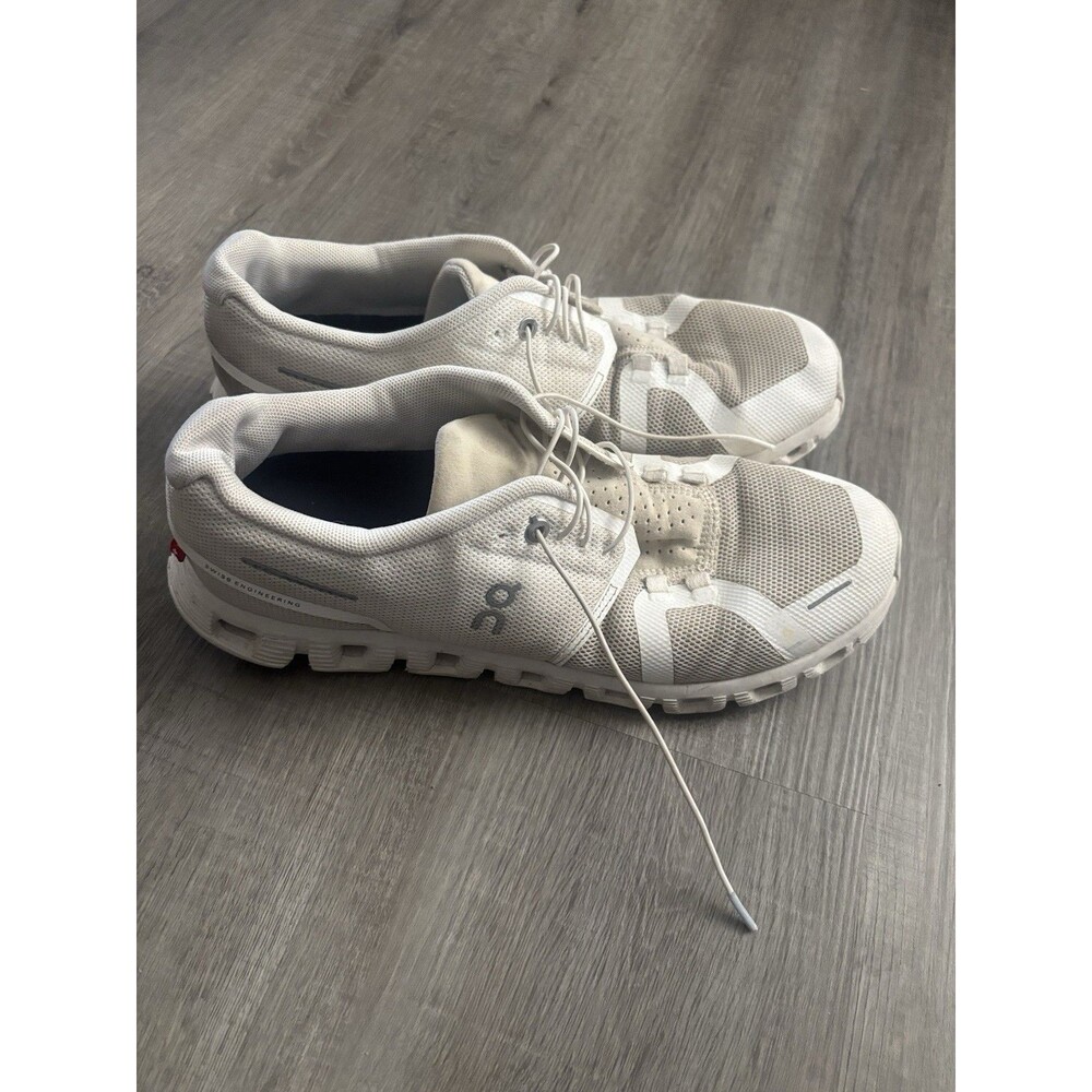 On Cloud 5 Running Pearl White Running Shoes Sneakers • men’s  Size 8.5